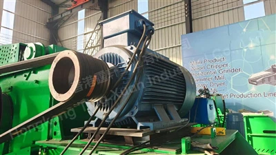 Kraft und Präzision: Unsere Holzhacker-Hammermaschinen auf dem Weg nach Thailand